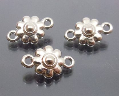100 חרוזי פלסטיק, פרחים, 10ממ, פלסטיק