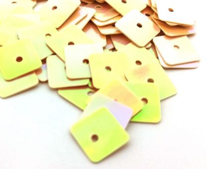 כ-1000 יח' פייטים מרובעים, קרם, 8X8ממ