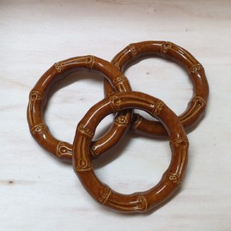 20 טבעות פלסטיק דמוי עץ, קוטר חיצוני: 50ממ, עובי טבעת: 8ממ